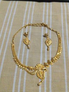 Elegant Gold Necklace & Earring Set