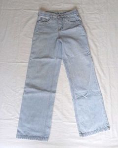Light Wash straight fit Jeans