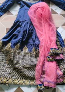Elegant Navy Blue Embroidered Suit💙💓