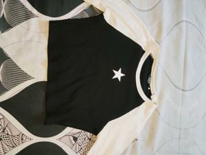 Black &amp; White Star Long Sleeve Top