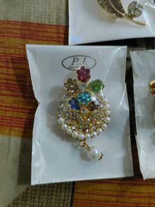 saree pins brooches