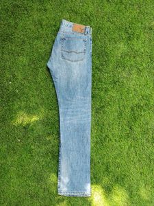 Light Wash Denim Jeans