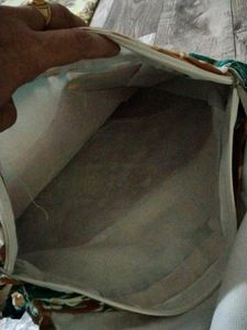 hand bag