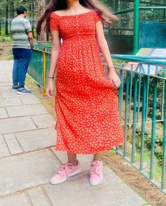 Chic Red Floral Midi Dress