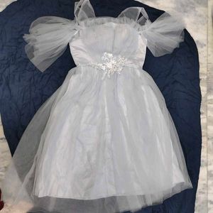 Elegant Tulle Off-Shoulder Evening Gown