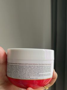 Mamaearth Beetroot Hydraful Moisturizing Cream