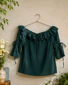 Chic Off-Shoulder Ruffled Top