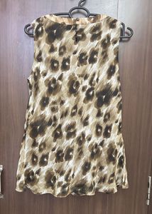 IMPORTED Stylish Leopard Print Sleeveless Top
