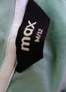 Im Selling a Fitted Top