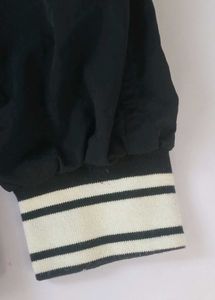 Stylish Black "96" Graphic Top
