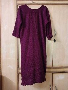 Women's Maroon Embroidered Kurta | L | Bust 32 in