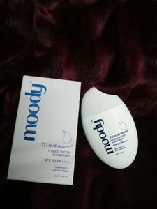 Moody 7D Hydro Burst Hybrid Water Sunscreen SPF50