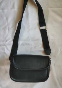Chic Black Crossbody Bag