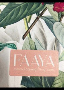 FAYS luxury gifting floral cake stand