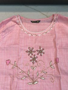 women’s kurti