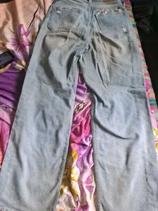 Light Wash Ripped Wide Leg Jeans