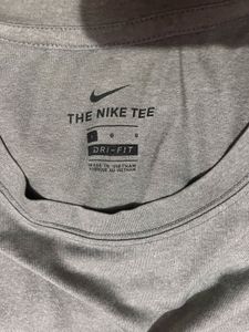 Nike Dri-FIT T-Shirt
