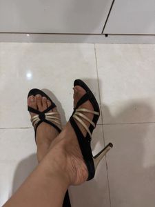 Stylish Black and Gold Strappy Sandals