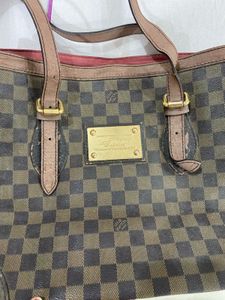 LV Purse, Smart &amp; Trendy Hand bag