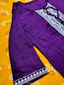 Elegant Blue Embroidered Kurta