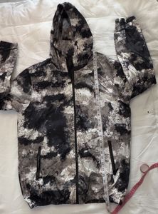 Abstract Print Hooded upper Jacket