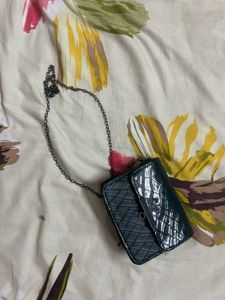 Chic Quilted Crossbody Bag