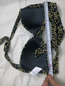 Chic 34C 💛Leaf Print Bikini Top