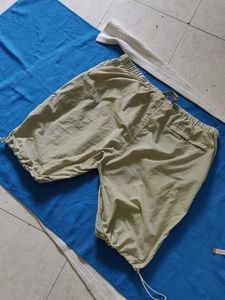 Beige Cargo Shorts(unisex)