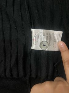 Classic Black Knit Cardigan(new)