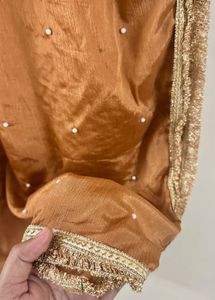 Elegant Gold Embroidered Kurta Set XL Size