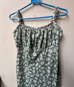 Cute Green Daisy Print Midi bodycorn dress