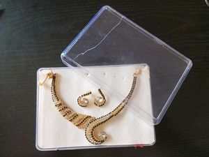 Elegant Gold Necklace and Earring Set
