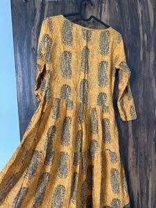 Beautiful Yellow Paisley Print Kurta