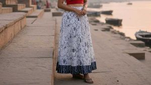 Floral Print Tiered Long Skirt
