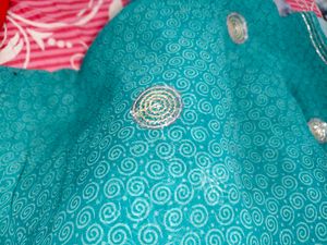 Beautiful Saree In Two Colour With Different Print