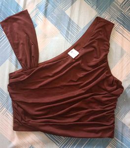 Stylish Ruched One-Shoulder Crop Top