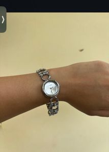 Elegant Silver Tone Women's Watch