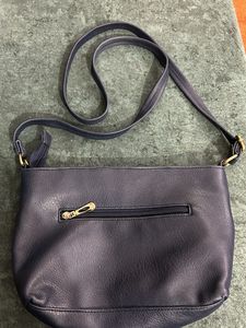 DressBerry Sling bag