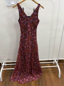 Ditsy Floral Chiffon Scoop Neck Midi Dress