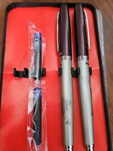 Elegant Pen Set with Ink Cartridges