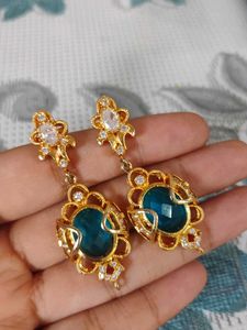 Elegant Necklace and Earring Set