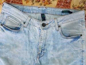 Light Wash Straight Leg Jeans