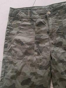 Olive patterned  Cotton men's shorts