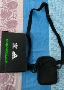Adidas originals crossbody bag