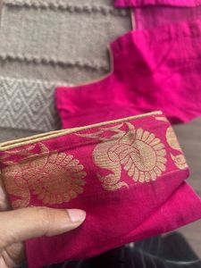 Elegant Teal &amp; Pink Saree with Gold Border