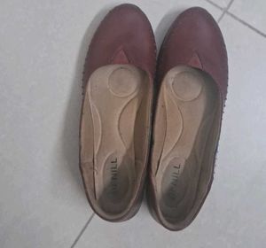 Denill Stylish Burgundy Ballet Flats