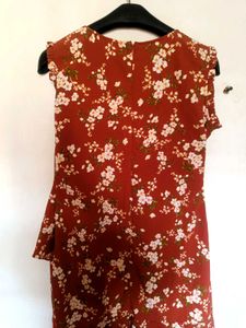 Chic Floral Print Dress L size