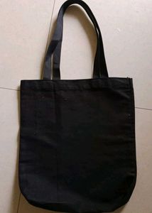 Stylish Black Tote Bag with Snowflake Design