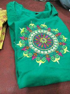 Embroidered Kurta 3 combo kurti it's new