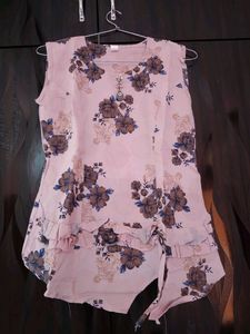 Stylish "High-low" Design Top